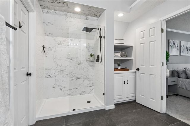 1011 Peggy Drive, Greenwood, MO 64034