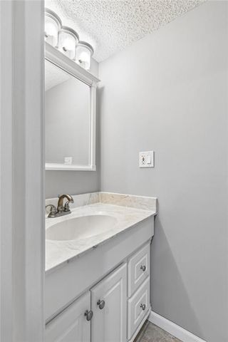 1011 Peggy Drive, Greenwood, MO 64034