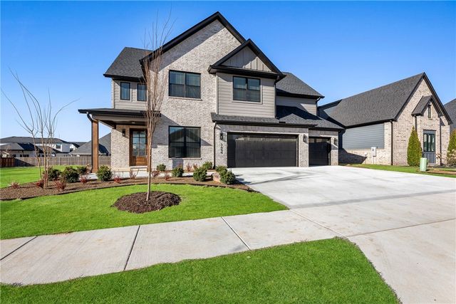 3604 SW Aurora Lane, Bentonville, AR 72713