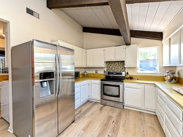 115 Snapper, Lakeway, TX 78734