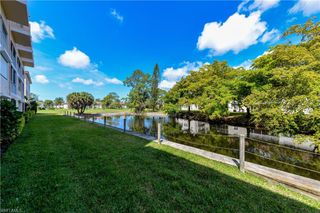 992 Woodshire LN D107, Naples, FL 34105