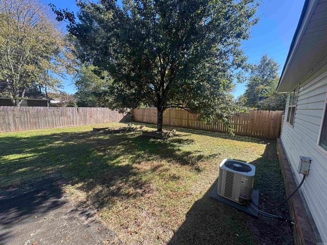 126 Field Crest Drive, Searcy, AR 72143