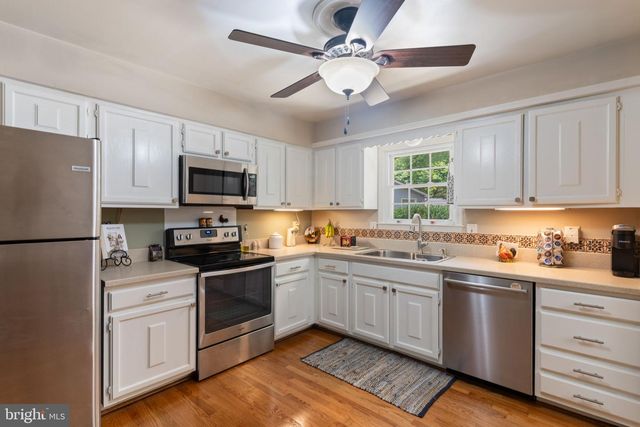 5803 WOOD LAUREL CT, Burke, VA 22015