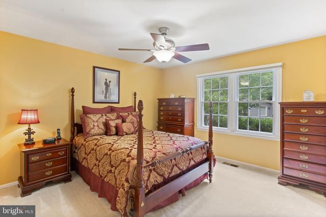 5803 WOOD LAUREL CT, Burke, VA 22015