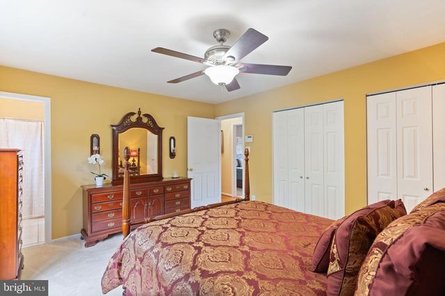 5803 WOOD LAUREL CT, Burke, VA 22015