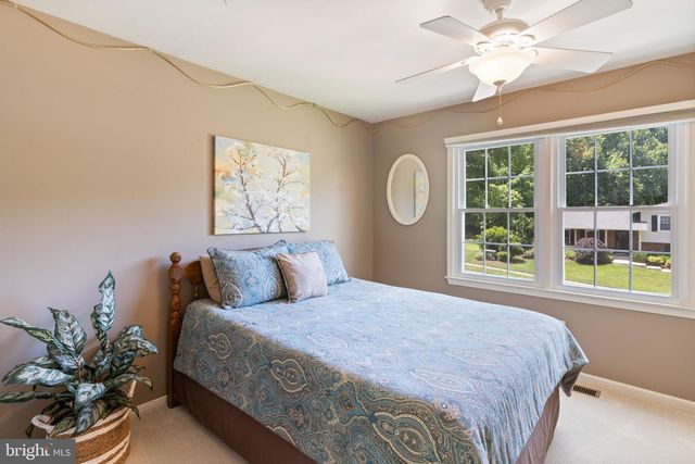 5803 WOOD LAUREL CT, Burke, VA 22015