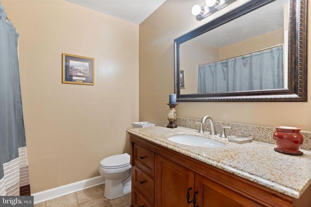 5803 WOOD LAUREL CT, Burke, VA 22015