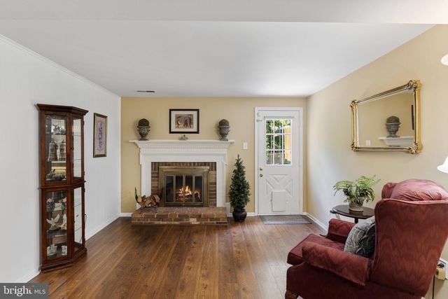 5803 WOOD LAUREL CT, Burke, VA 22015
