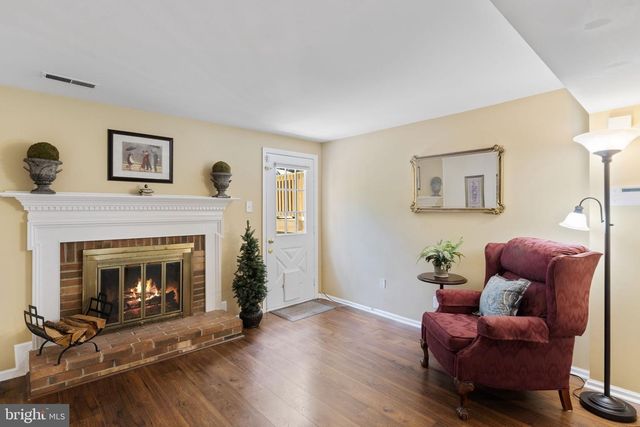 5803 WOOD LAUREL CT, Burke, VA 22015
