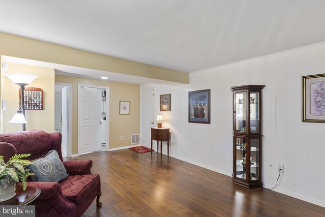 5803 WOOD LAUREL CT, Burke, VA 22015