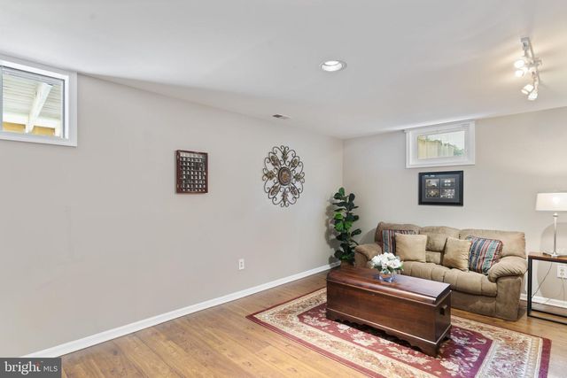 5803 WOOD LAUREL CT, Burke, VA 22015