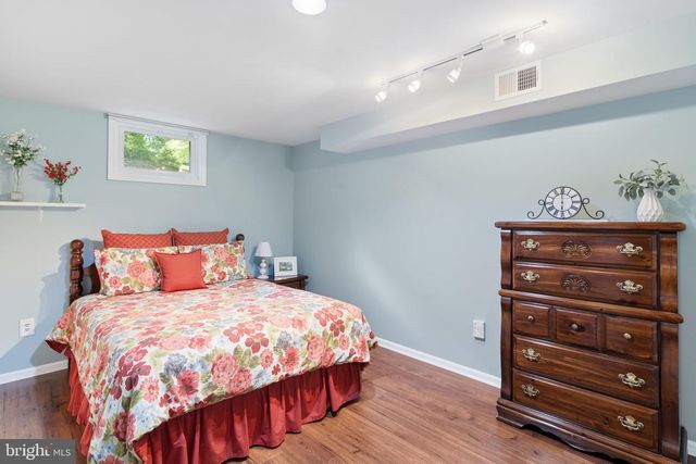 5803 WOOD LAUREL CT, Burke, VA 22015