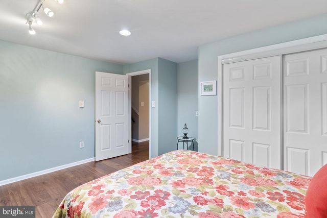 5803 WOOD LAUREL CT, Burke, VA 22015