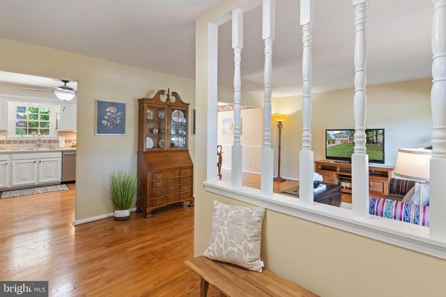 5803 WOOD LAUREL CT, Burke, VA 22015
