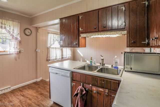 315 Leonard Avenue NW, Massillon, OH 44646