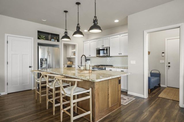 5020 Frost Aster Court, Mcfarland, WI 53558
