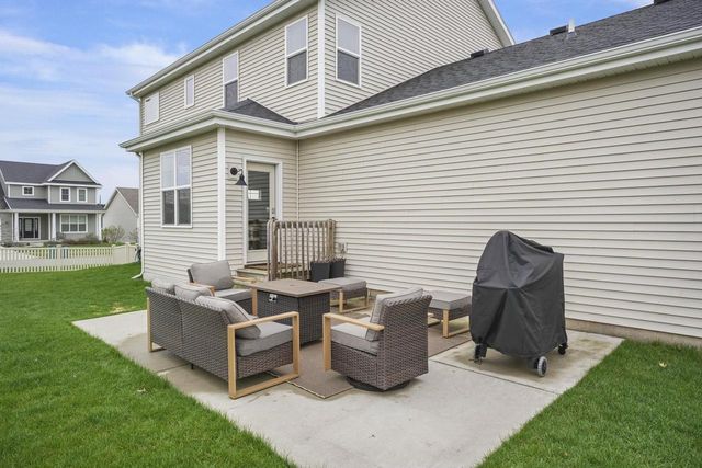 5020 Frost Aster Court, Mcfarland, WI 53558