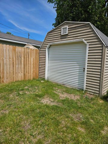73 N State Street, Hesperia Vlg, MI 49421