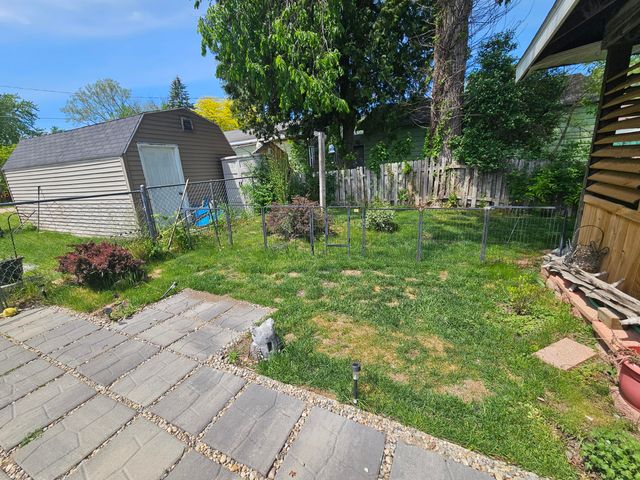 73 N State Street, Hesperia Vlg, MI 49421