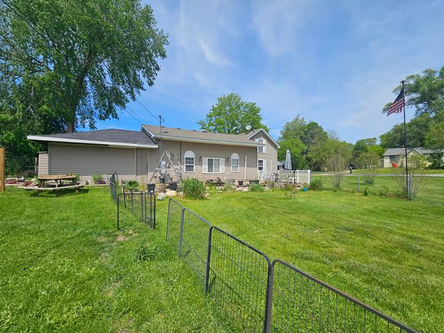 73 N State Street, Hesperia Vlg, MI 49421
