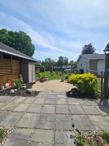 73 N State Street, Hesperia Vlg, MI 49421