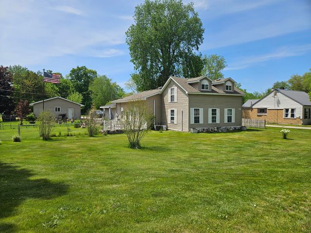 73 N State Street, Hesperia Vlg, MI 49421