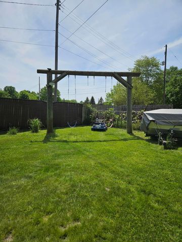73 N State Street, Hesperia Vlg, MI 49421