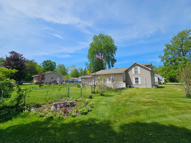 73 N State Street, Hesperia Vlg, MI 49421
