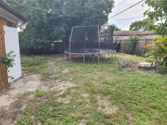 4711 N Andrews Avenue, Fort Lauderdale, FL 33309