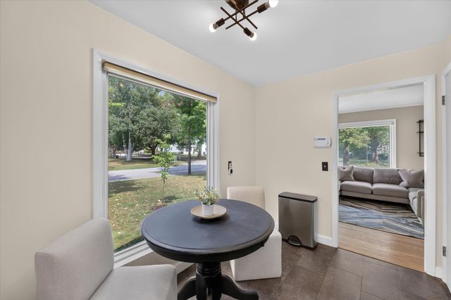 1604 Roseland Avenue, Kalamazoo, MI 49001