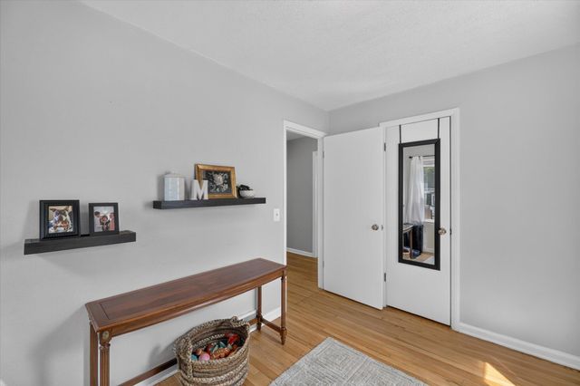 1604 Roseland Avenue, Kalamazoo, MI 49001