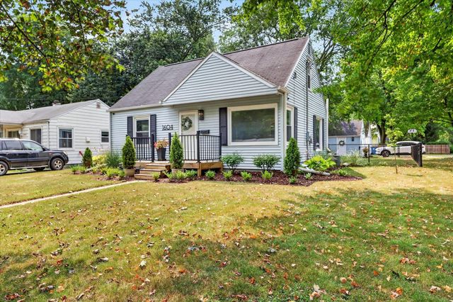 1604 Roseland Avenue, Kalamazoo, MI 49001