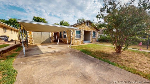 415 E Aquarium Place, Jenks, OK 74037