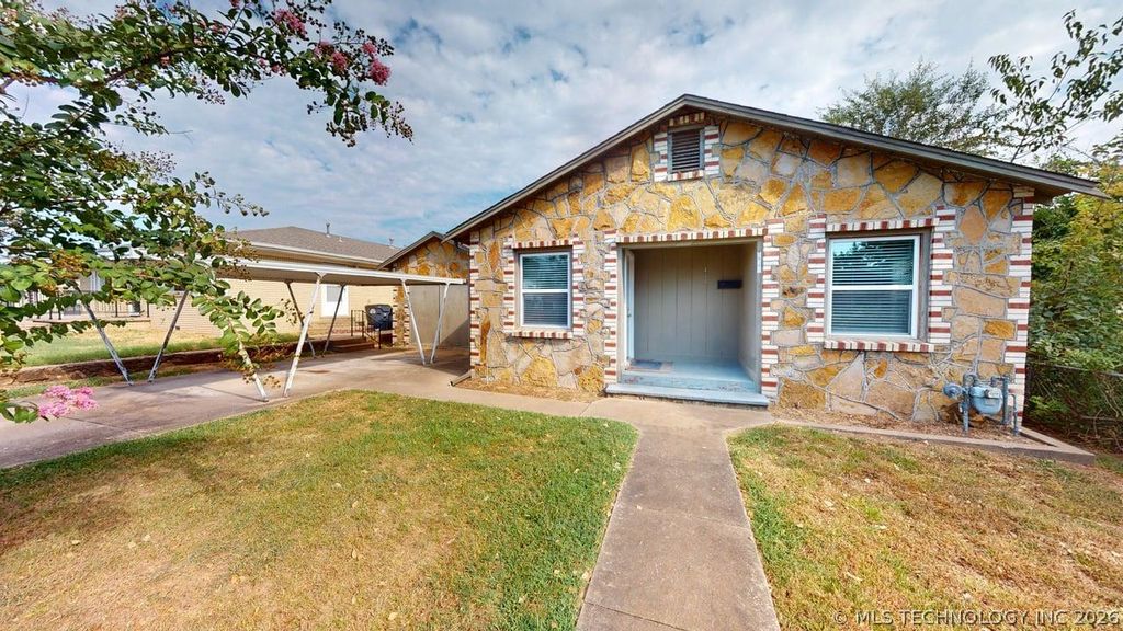 415 E Aquarium Place, Jenks, OK 74037