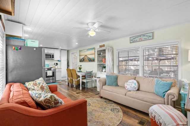 1921 Kingfisher Dr., Myrtle Beach, SC 29575