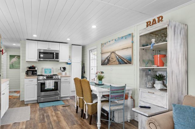 1921 Kingfisher Dr., Myrtle Beach, SC 29575