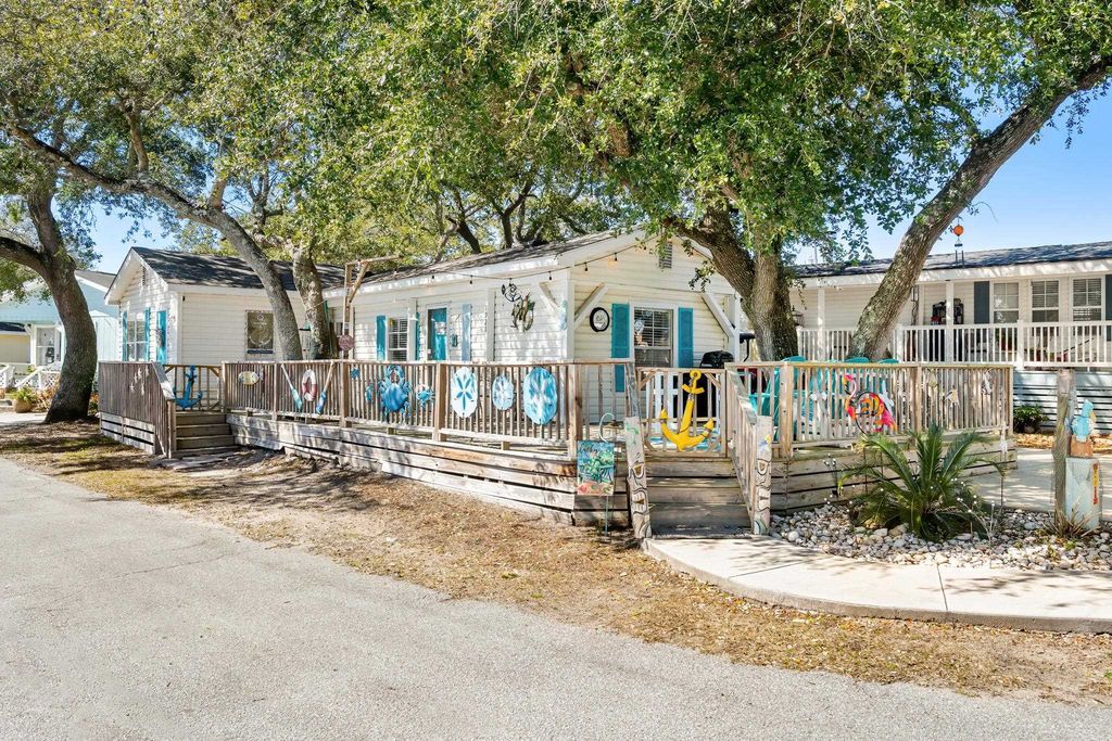 1921 Kingfisher Dr., Myrtle Beach, SC 29575