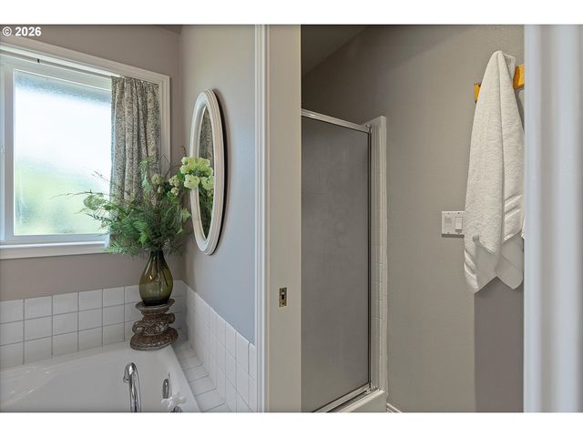 1164 Ne 14TH Pl, Canby, OR 97013