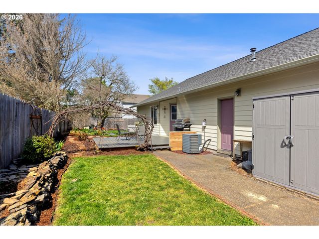 1164 Ne 14TH Pl, Canby, OR 97013