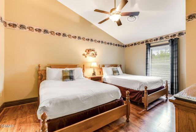 215 Woliss Lane, Gatlinburg, TN 37738