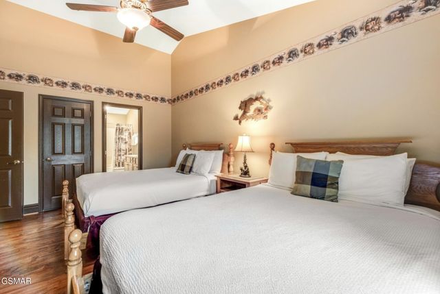 215 Woliss Lane, Gatlinburg, TN 37738