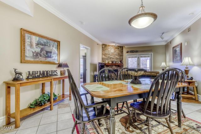 215 Woliss Lane, Gatlinburg, TN 37738