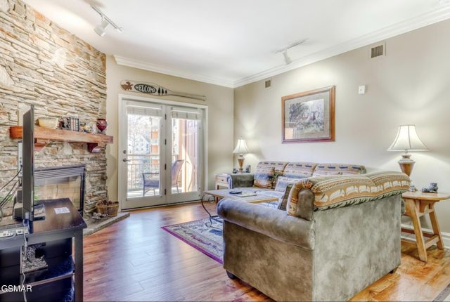 215 Woliss Lane, Gatlinburg, TN 37738