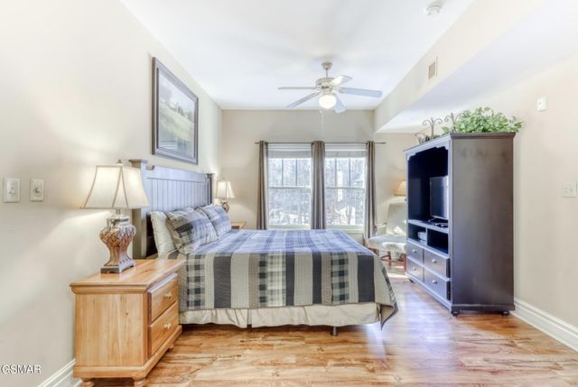 215 Woliss Lane, Gatlinburg, TN 37738