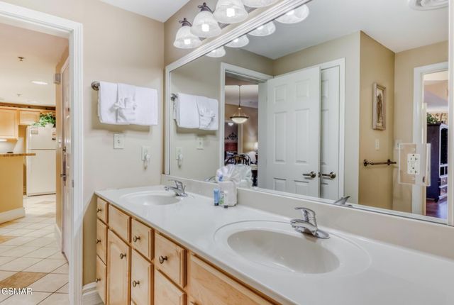 215 Woliss Lane, Gatlinburg, TN 37738