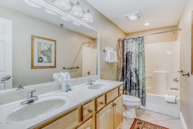 215 Woliss Lane, Gatlinburg, TN 37738