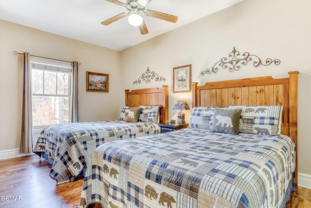 215 Woliss Lane, Gatlinburg, TN 37738