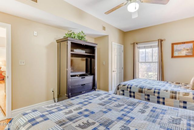 215 Woliss Lane, Gatlinburg, TN 37738