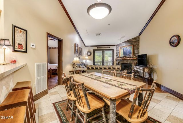 215 Woliss Lane, Gatlinburg, TN 37738