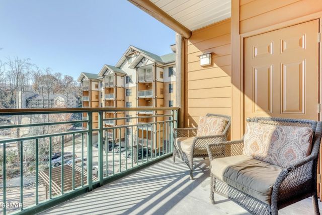 215 Woliss Lane, Gatlinburg, TN 37738